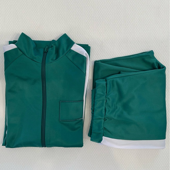 Spirit Halloween SQUID GAME Kids Player Tracksuit Costume, Officially Licensed - Picture 9 of 14